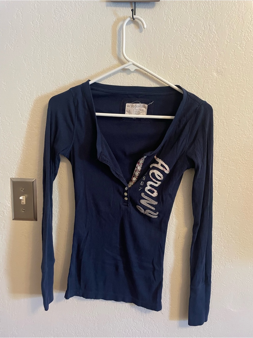 Y2K Aeropostale Women's Navy Long-Sleeve Henley Top